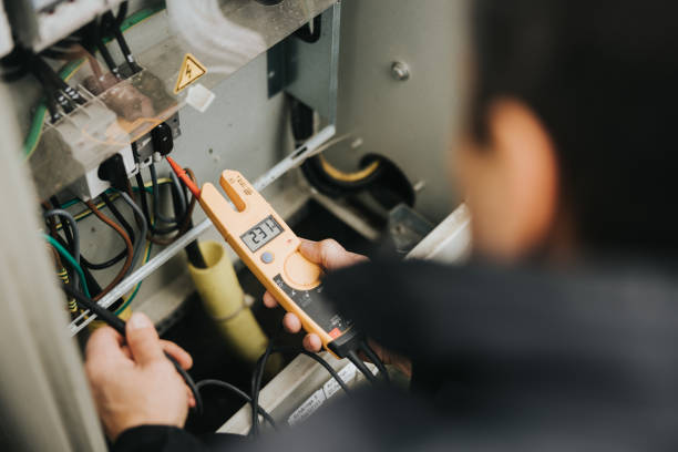 Best 24-Hour Electrician  in Minneola, FL