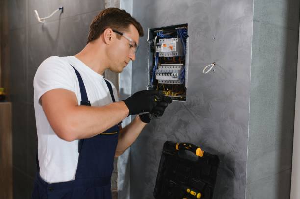 Best Electrical Outlet Repair  in Minneola, FL